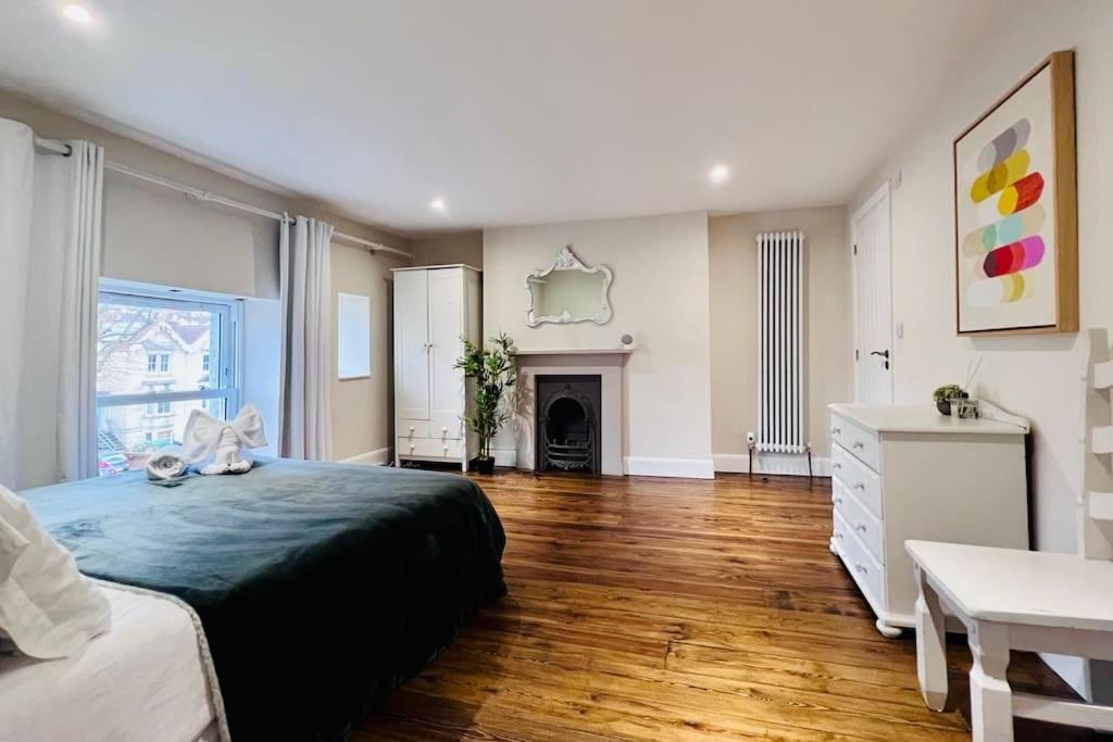 Smart-Home In Original Victorian Building Bristol Exterior foto