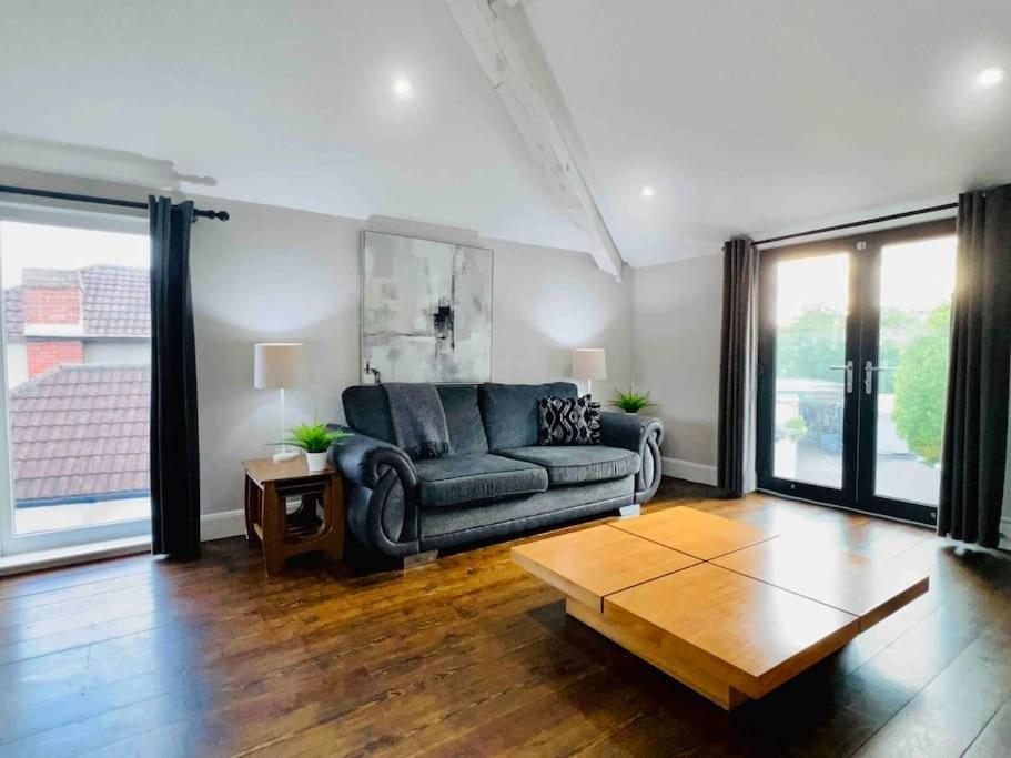 Smart-Home In Original Victorian Building Bristol Exterior foto